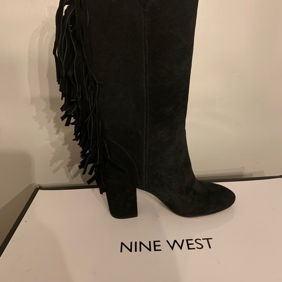 Brand new Micheal Kors red shoe size 6 1/2 - Picture 3 of 4